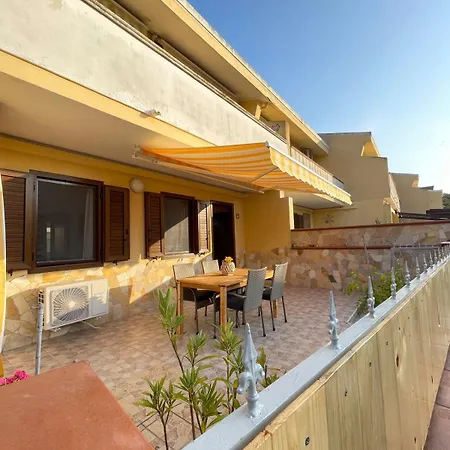 Albachiara Sul Mare, Con Ampia Veranda בית נופש פורטו טורס